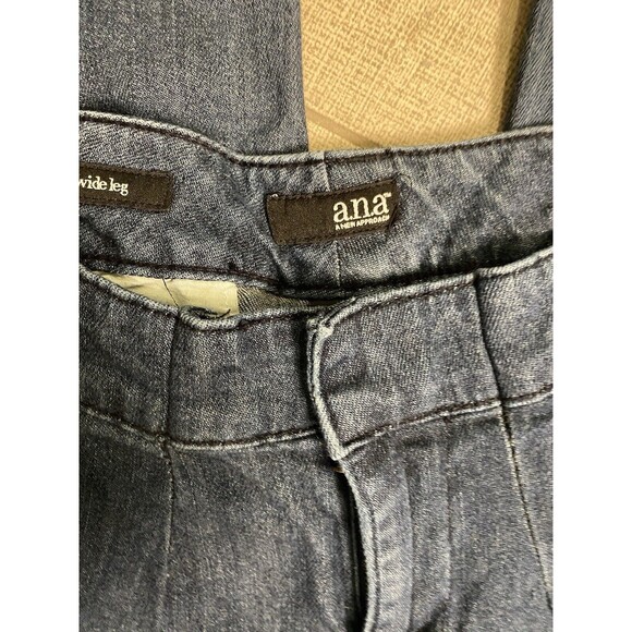A.N.A. A New Approach Woman Dark Rinse 14W SHORT Wide‎ Leg Jeans Raw Hem At 31” - Picture 2 of 6